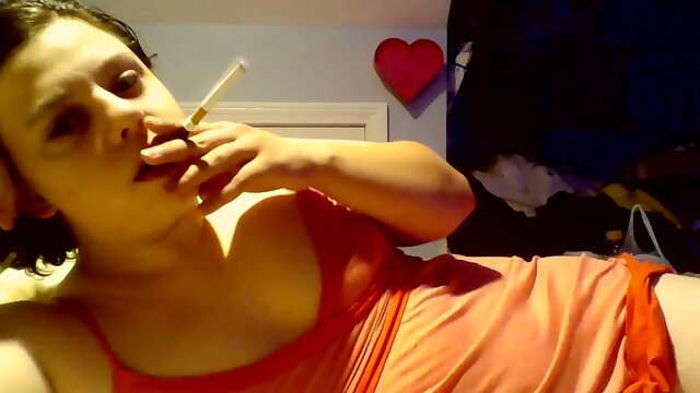 Amateur all alone naturally slutty webcam bitch was smoking while posing