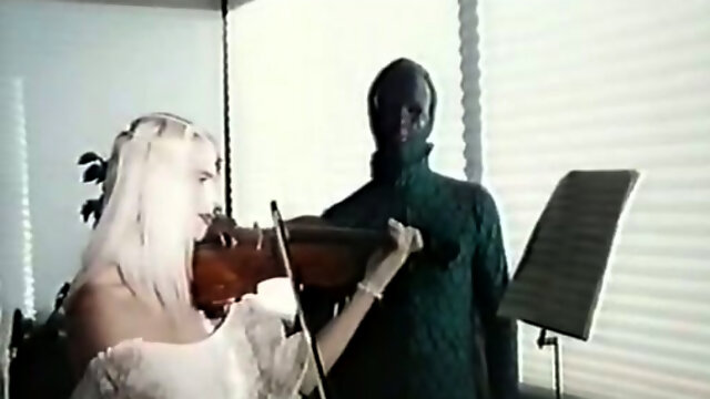 Whorish blond head violin player fucks herself with monstrous doodle-dasher