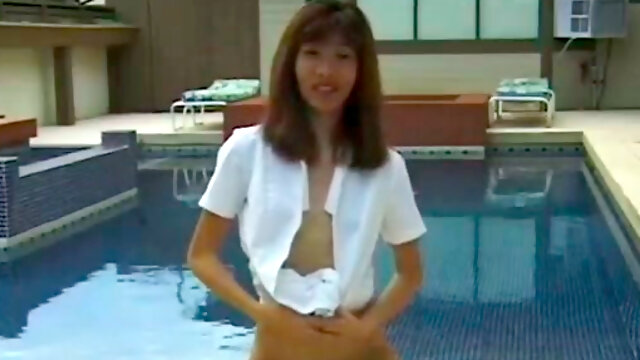 Too skinny Japanese slut demonstrates her ugly shapes