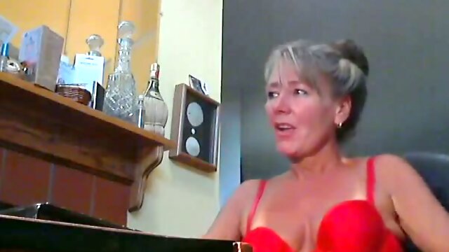 Just a cougar on webcam smoking and showing off her feet