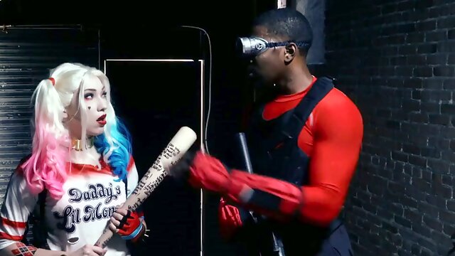 Sexy Harley Queen babe Aria Alexander fucks horny Deadshot