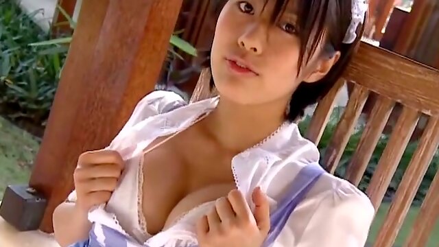 Maaya Morinaga looks too cute and too sexy for a simple girl