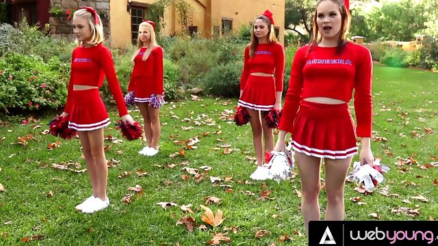 Cheerleader Dakota Skye cant get enough of lesbian games with her college BFFs