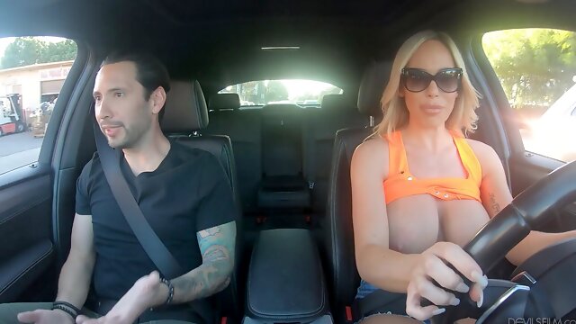 Sexy MILF driving with her tits out and that woman wants sex