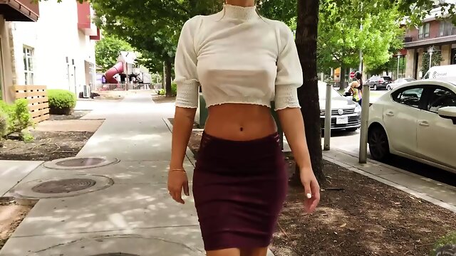 Amateur skater girl outdoor in public fucking for money