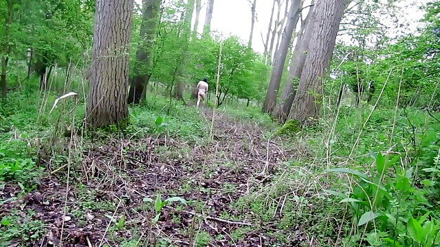 OUTDOORS FOOTBALL KIT WALK TO NAKED