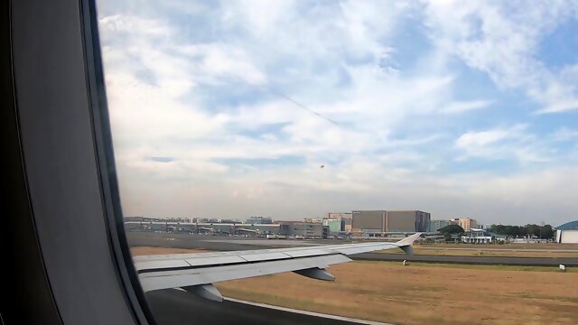 Airplane Pov, Thai