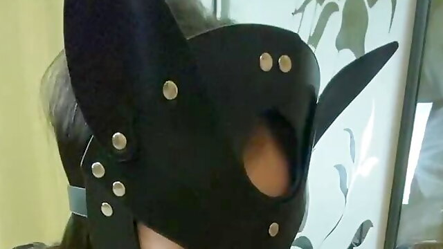 Girl gives blowjob for the first time