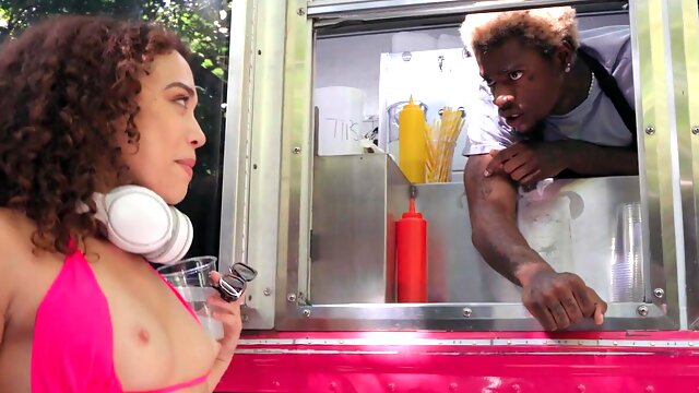 Willow Ryder moans while getting slammed by her coworker