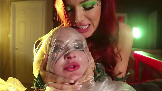 Kinky sapphic sluts having fun - Jayden Cole and Leya Falcon