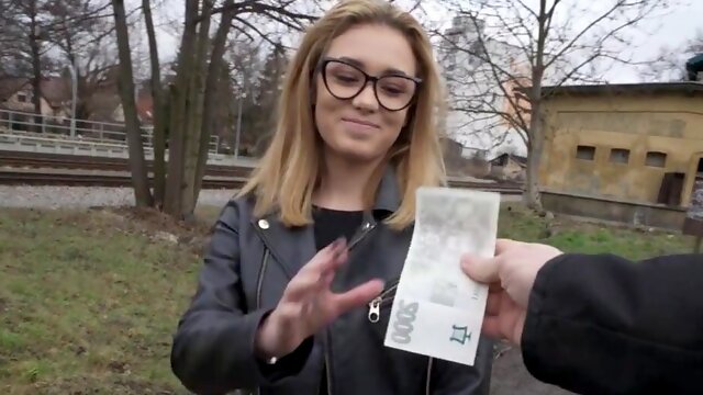 Addicted to money Czech teen Rika Fane gets fucked