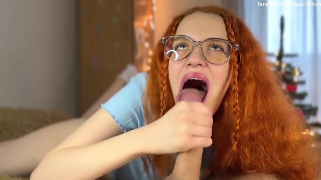 Red-haired Curly-haired Whore Ahegao Put On Glasses To Seem Smarter But Only Sucked A Dick!