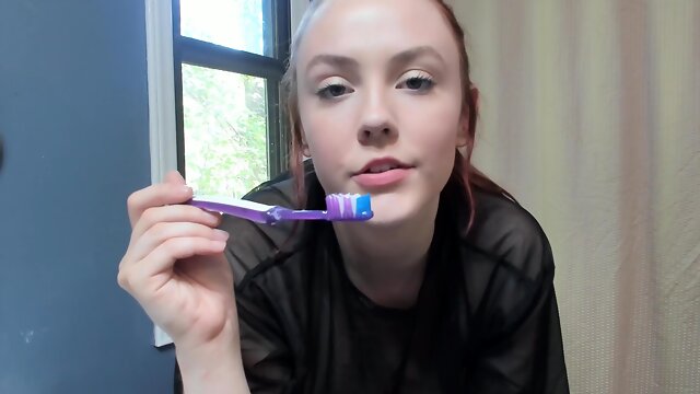 Toothbrush, Spit Fetish, Solo Spit, Webcam