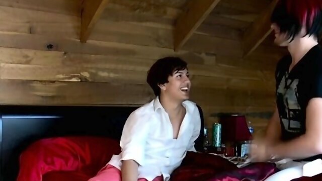 Gay man gets a admirable sloppy oral-job from his boyfriend