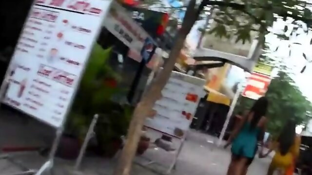 Stunning teen Ariya doesnt mind fucking