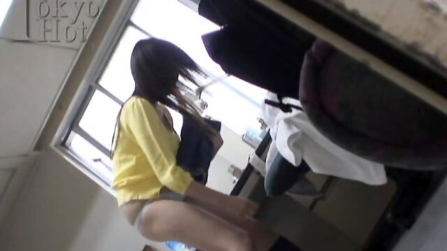 Amateur Asian MILF Lucky Masturbating Hairy Twat