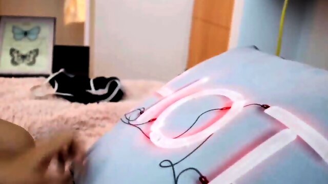 Blue Eyed Chick POV Blowjob