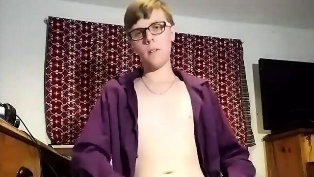 Twink sissy femboy cum