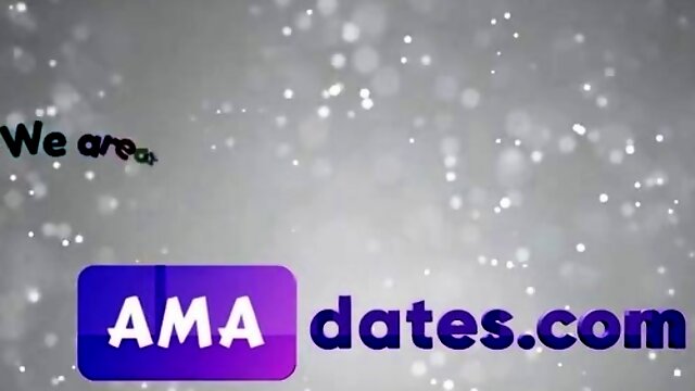 Corno grava esposa chupando amigo