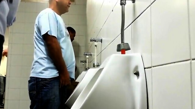 Spy men urinal 3