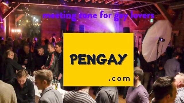 Mexicano disfrutando su culito abierto