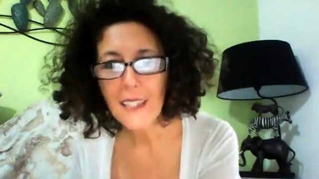 Webcam skype and old mature woman masturbate