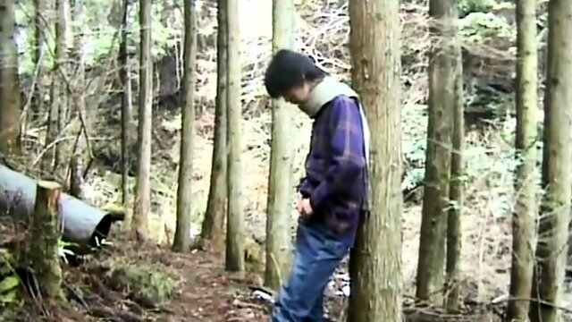 Outdoor Gay Asian Pissing