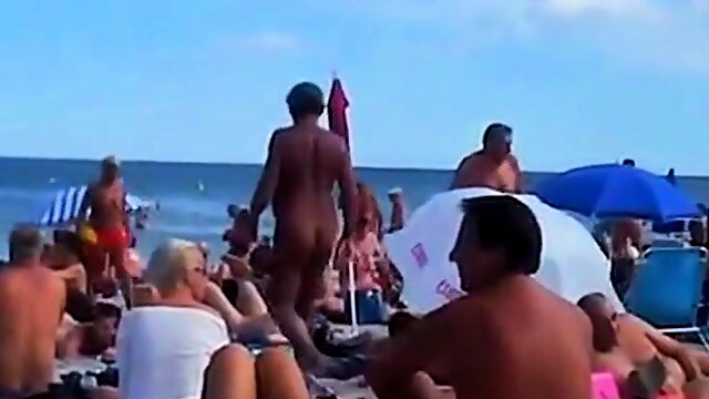 Swinger am Strand