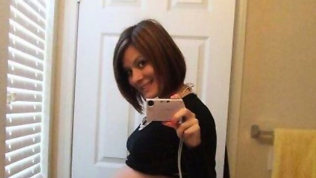 Pregnant Teen Solo