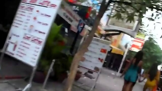 Pretty idol Ariya craves for penis and gets it