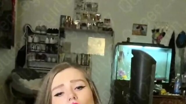 BBW with big boobs on webcam 3 gives ca