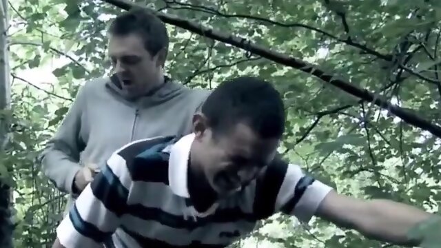 OUTDOOR FUCKING SUCKING CUM