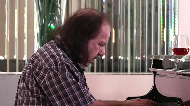 Teen Finally Gives Up Her Butthole To Her Man - Anal