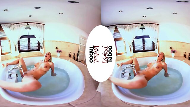 Bathtime With MILF Natalie