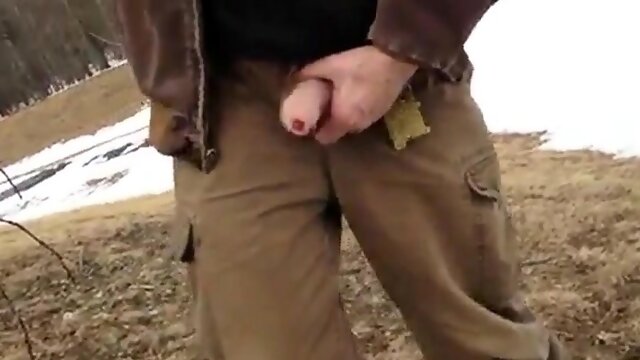 Gay Branlette En Foret