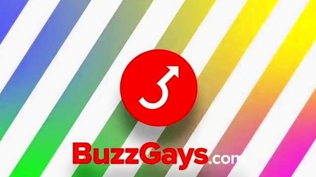 Crossdresser Sexy Leg And Ass Show