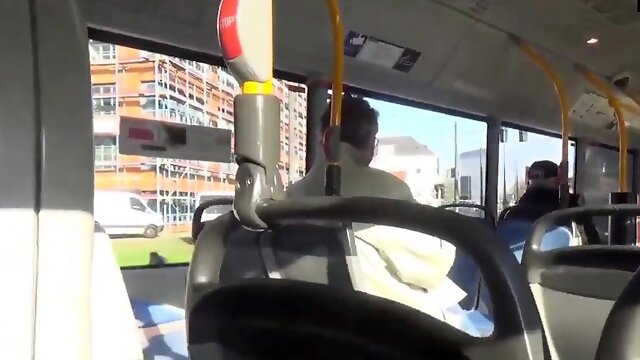 Sex in buss