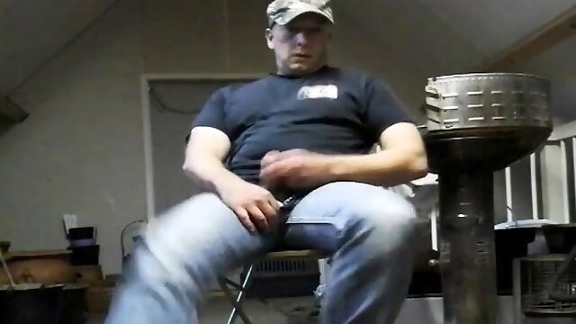 Str8 farmer daddy jerking