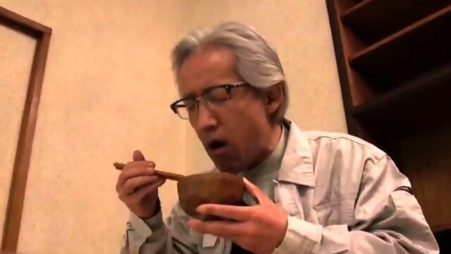 Perfect mature Asian quick blowjob