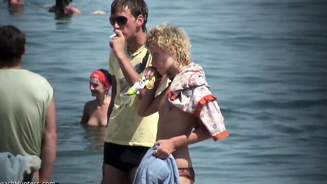 Public Jerking, Voyeur Beach