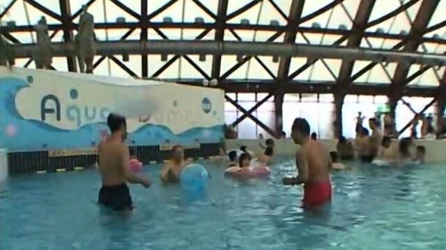 Teens Attacked by Pervs in a Waterpark!