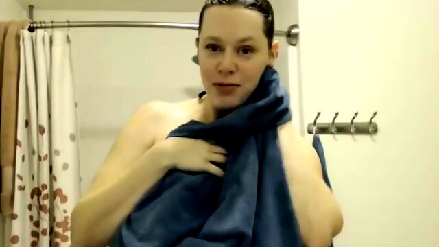 Pregnant cam girl in shower