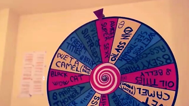 Leah Luv blonde babe masturbate an old cock