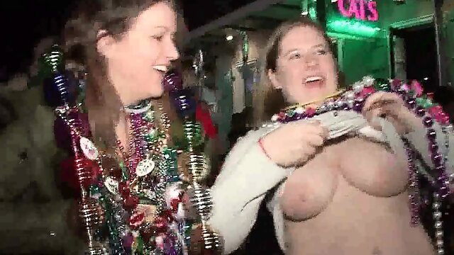 College babes flashing at Mardi Gras