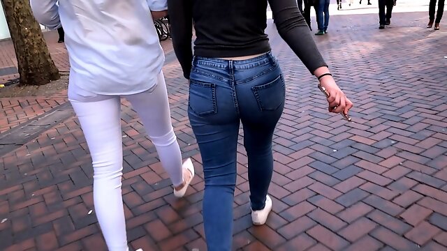 Jeans Walking, Jiggling Ass