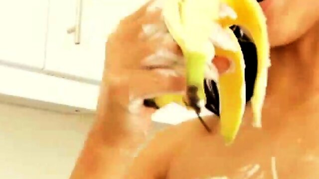 Banana Tits