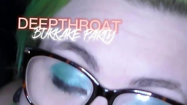 Deepthroat bukkake party