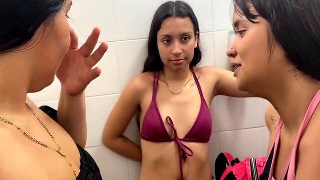 I Fuck With My Friend And Her Stepsister When We Went To The Pool P2