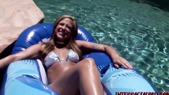 Watch heavenly August and Richard Manns movie