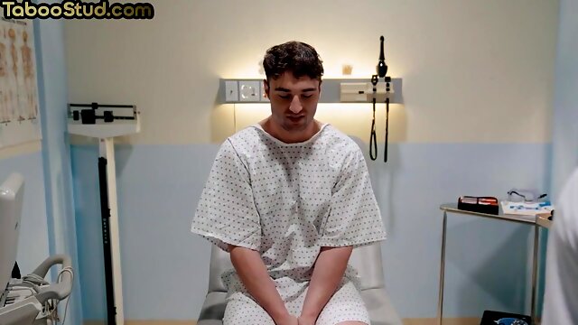 Doctor stud barebacks his bottom patient for jizz sample